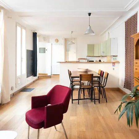 Apartment Family With A Rooftop Near Menilmontant *